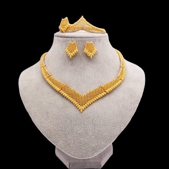 Gold Jewelry Set,  African Jewelry Set, Choker Jewelry Set, Wedding Jewelry Gift - Picture 3 of 6